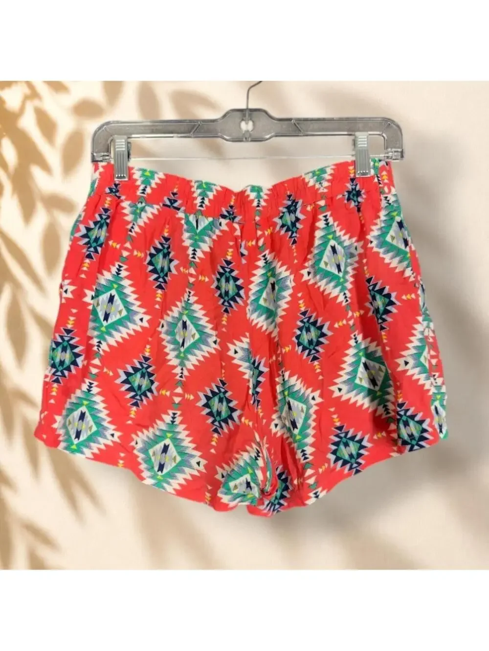 Adrienne Shorts Women M Medium Red Geometric High Rise Chino Pockets Pull On